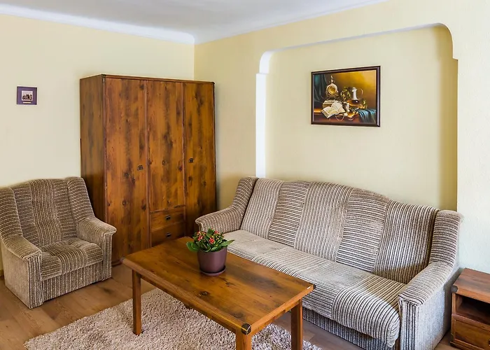 Apartment Krakivska 15